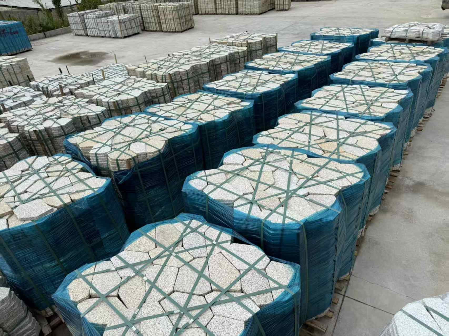 河南黄金麻冰裂纹 碎拼