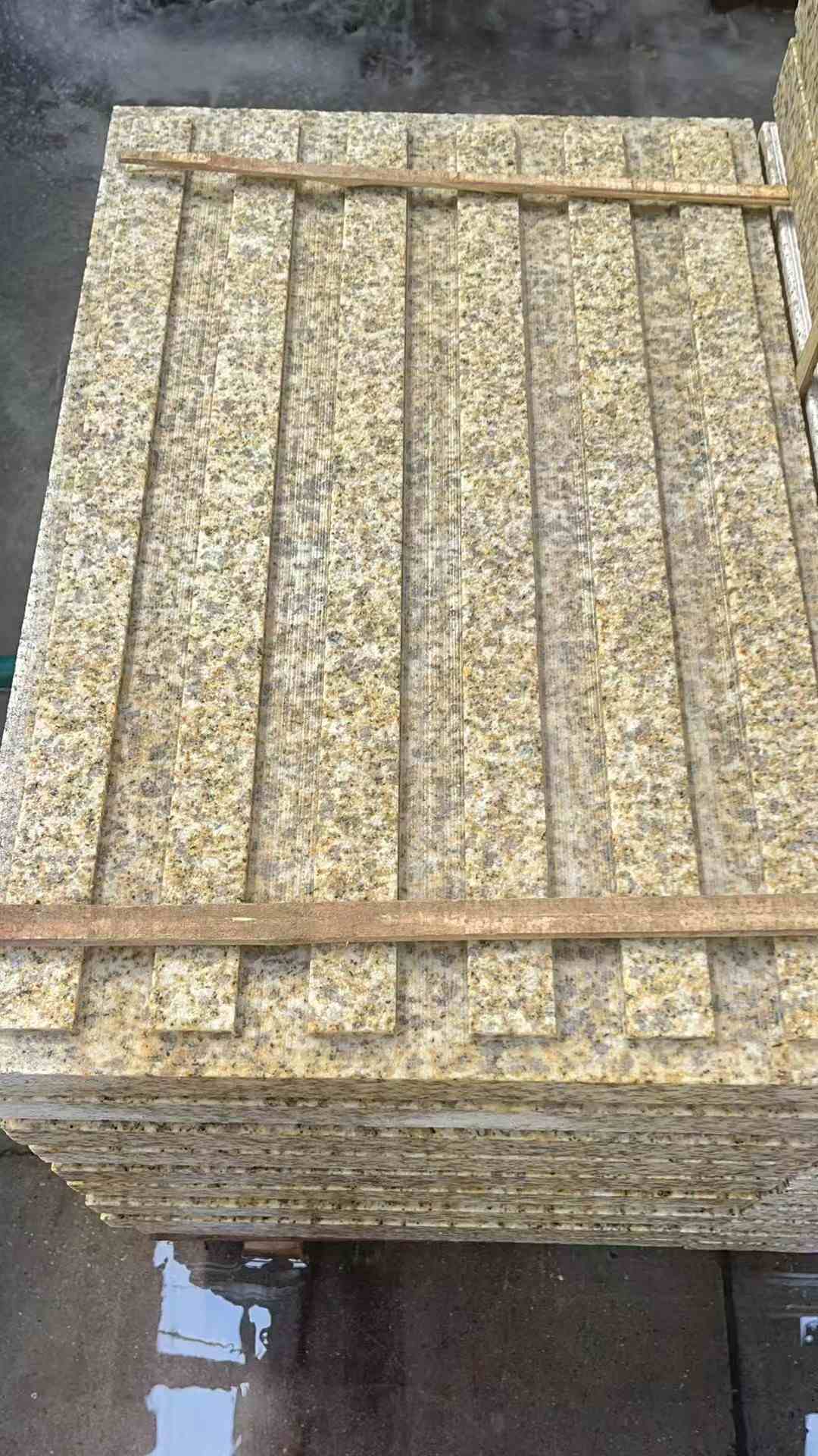 河南黄金麻盲道 石材盲道