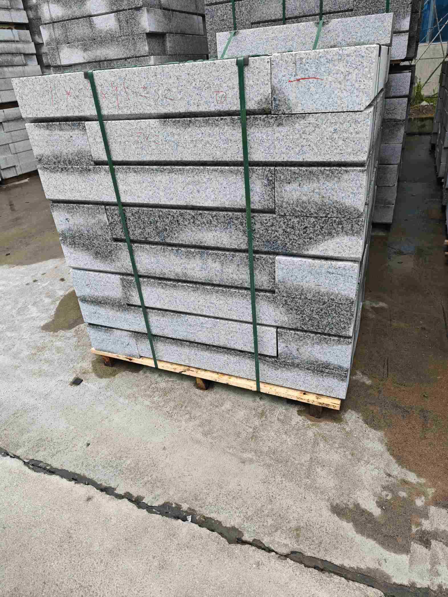 河南芙蓉白路牙石，马路牙子