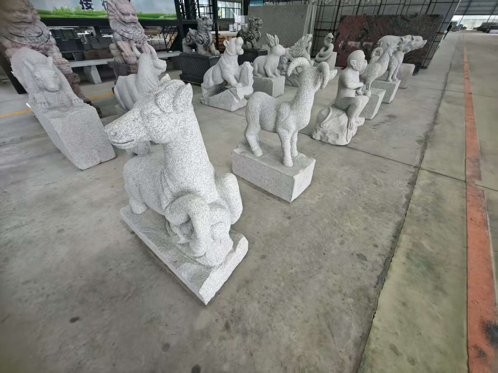 河南芝麻白雕刻 十二生肖 异形雕刻