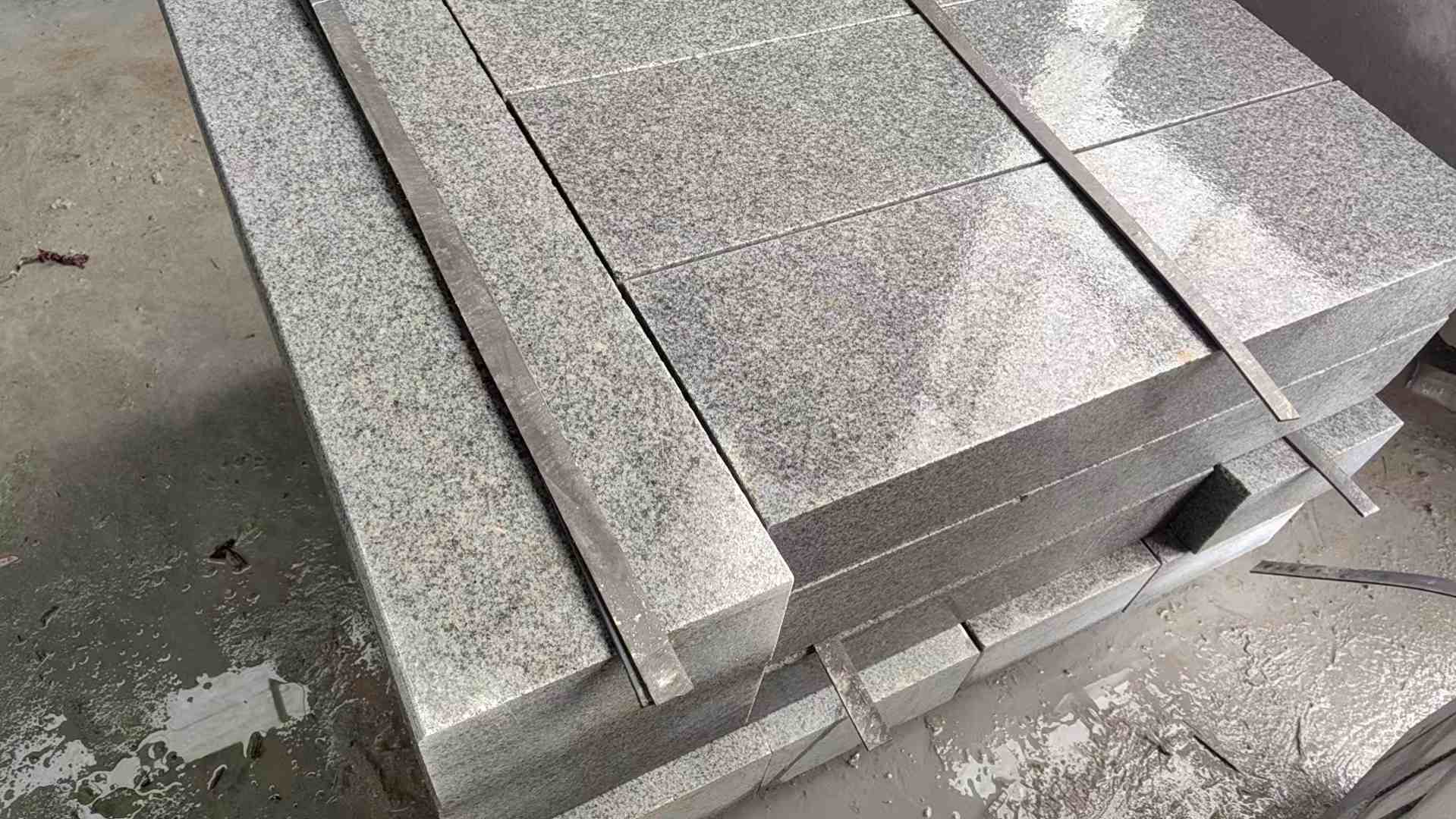 河南芝麻灰 芝麻白 路牙石 路侧石 马路牙子